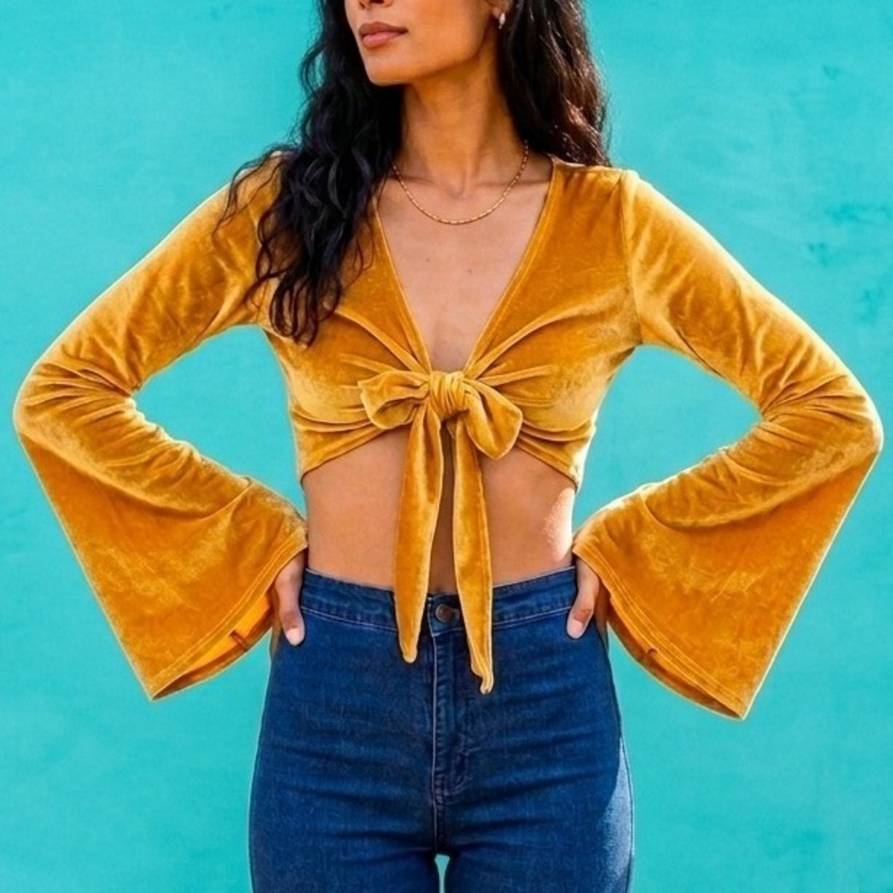 Vintage 70s Inspired Gold Velvet Tie Front Crop Top Bell Sleeve Boho Festival L